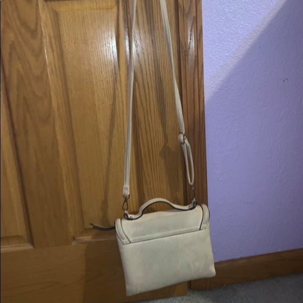 Purse - Picture 2 of 3